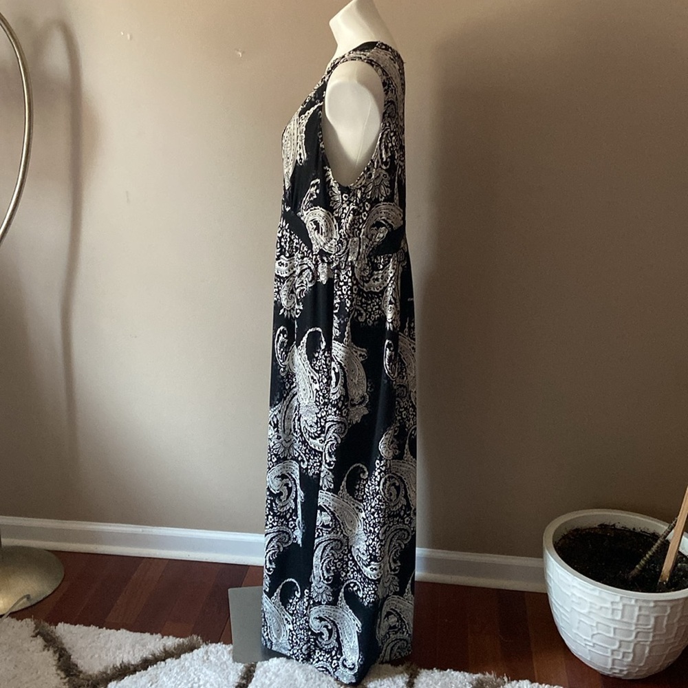 NY Collection Women’s Paisley Black And White Sleeveless Maxi Dress Plus Size 2X - Picture 3 of 7